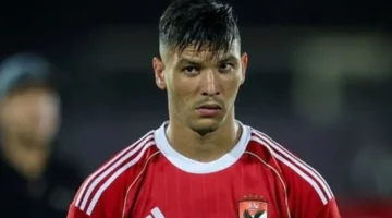 أزمة أشرف داري.. هل يحصل مدافع الأهلي على قيمة عقده كاملاً قبل المغادرة؟